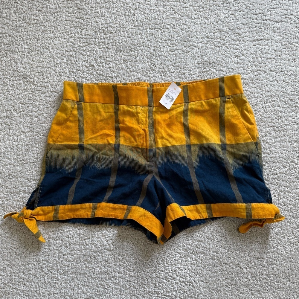 Loft Shorts Yellow Navy Blue Size M Fall Vacation Island Casual Lightweight